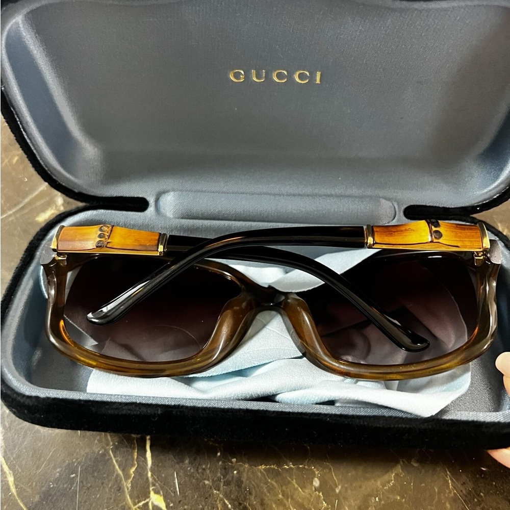 Gucci Dark Brown Oversized Sunglasses - Picture 2 of 2